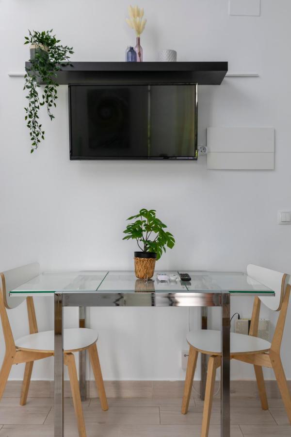 Charming Madrid Pacifico Apartment Ngoại thất bức ảnh