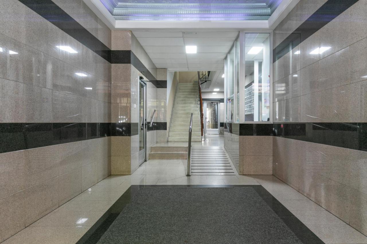 Charming Madrid Pacifico Apartment Ngoại thất bức ảnh